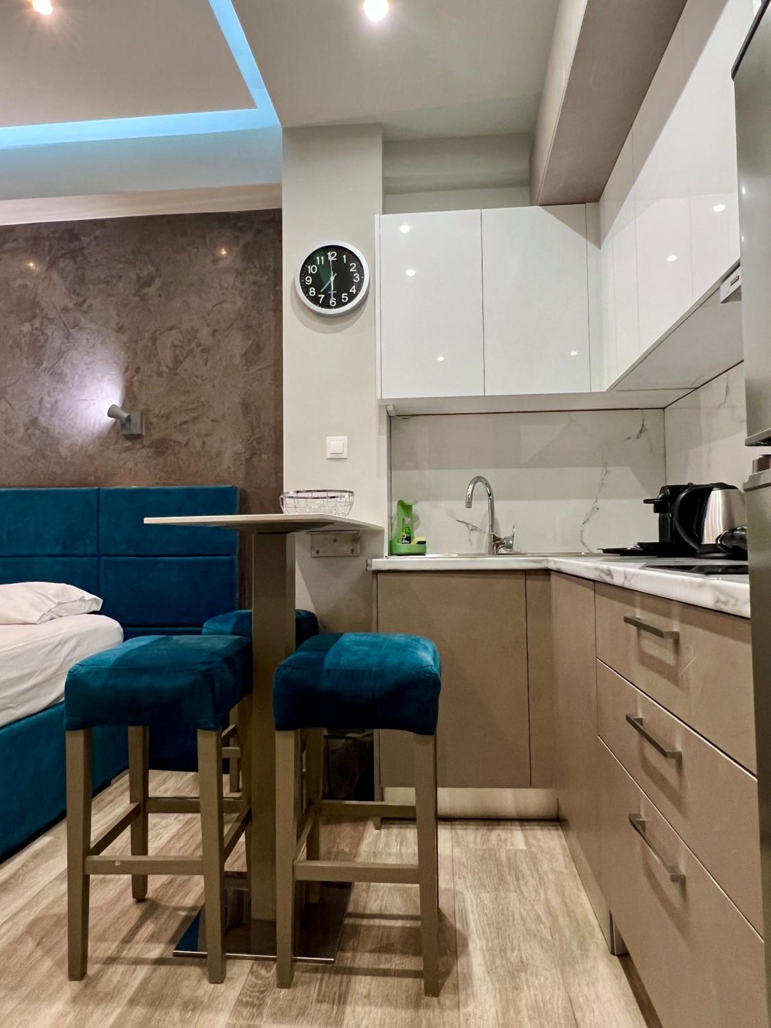 Emerald Lux Apartment Atenas Exterior foto